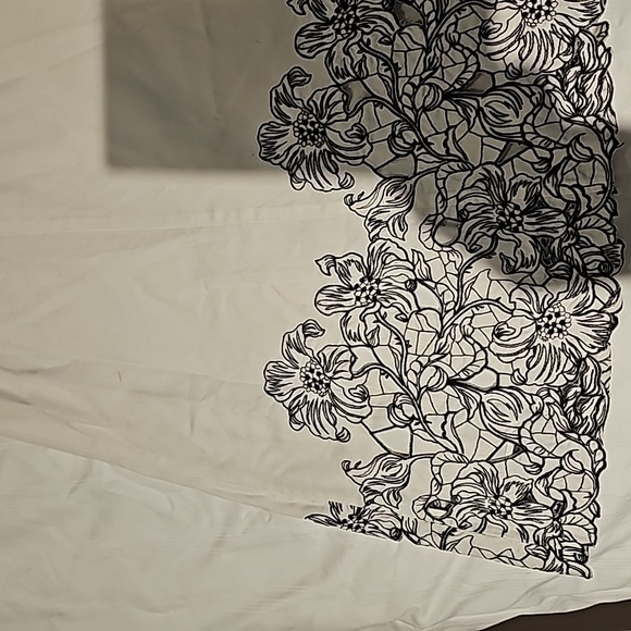 Fit and flare strapless party dress - Picture 7 of 11